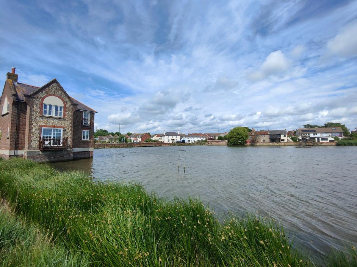 Frankland - Harbour 3 Bedroom House Дом отдыха *